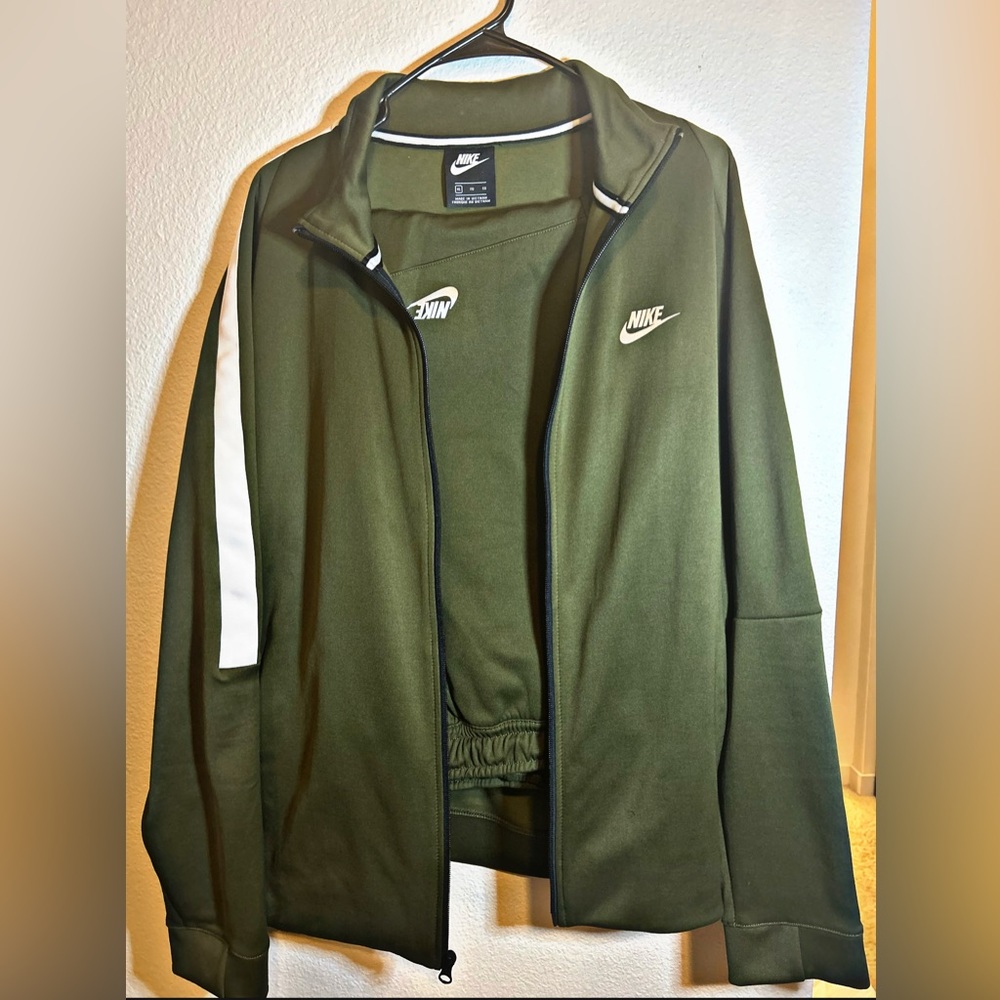 Nike Tech Full set, Sz  XL, L